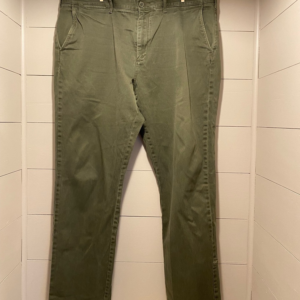 J Crew 1040 Athletic chinos